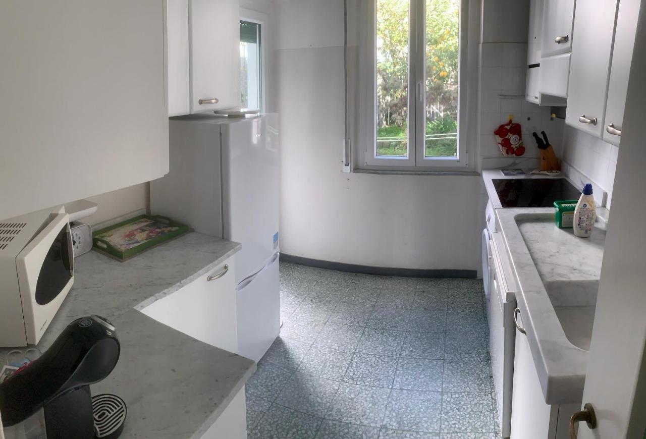 Casa Bianca 4 - Confortevole In Centro A Монелья Экстерьер фото