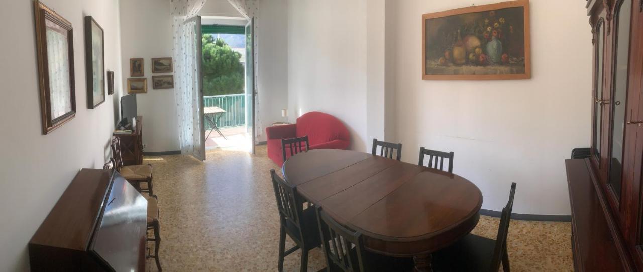 Casa Bianca 4 - Confortevole In Centro A Монелья Экстерьер фото